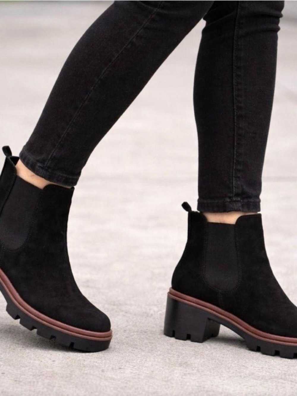 Antonio de Faria black suede Chelsea boots